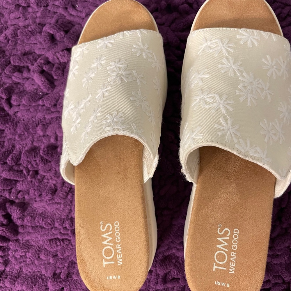TOMS Women's Cream Slide Sandals